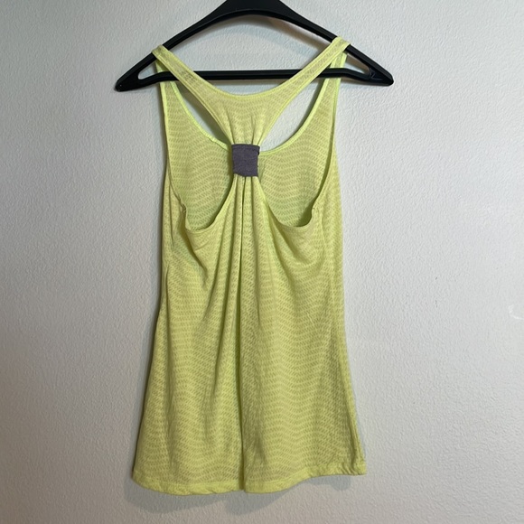 Racerback like green workout tank - Picture 3 of 3